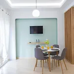 Luckylee Apartment